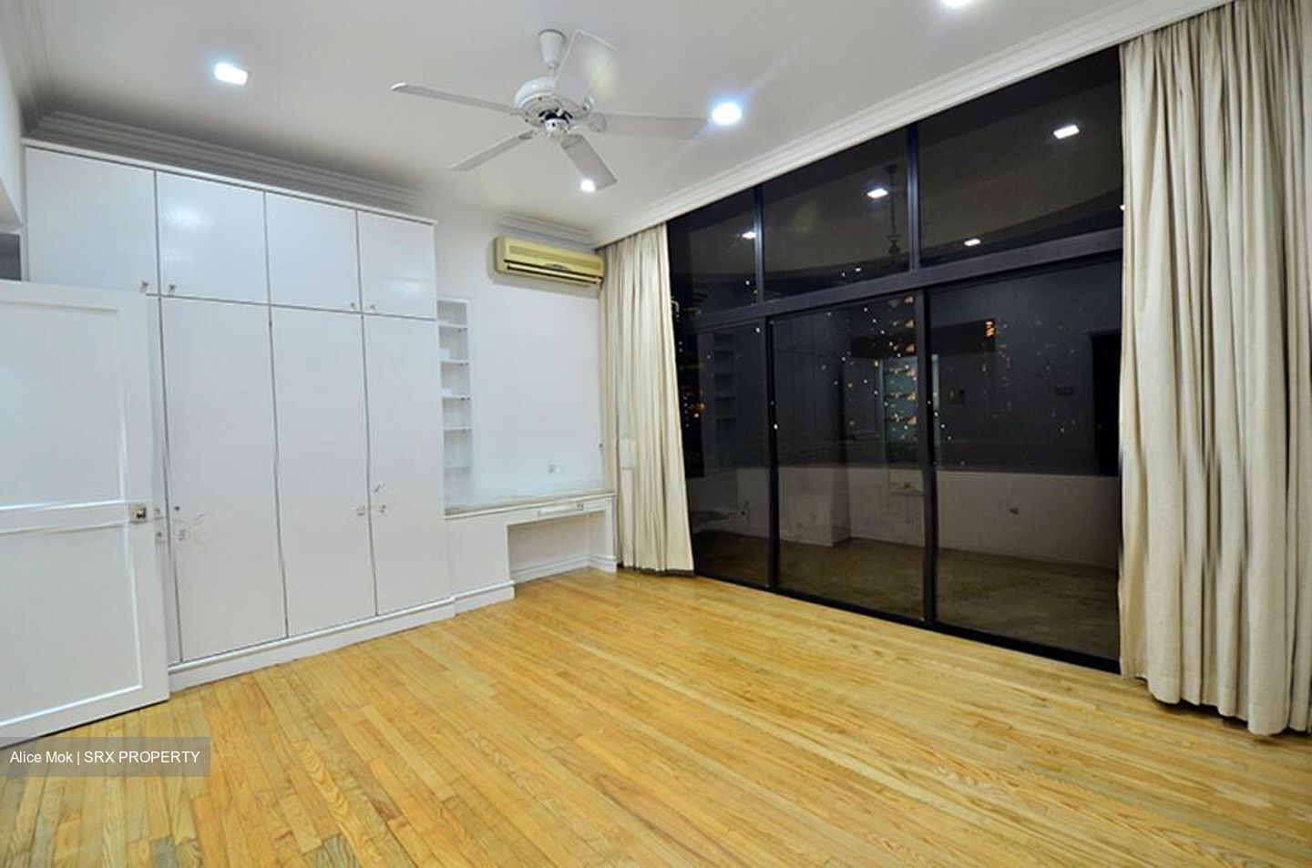 Regency Park (D10), Condominium #520460001